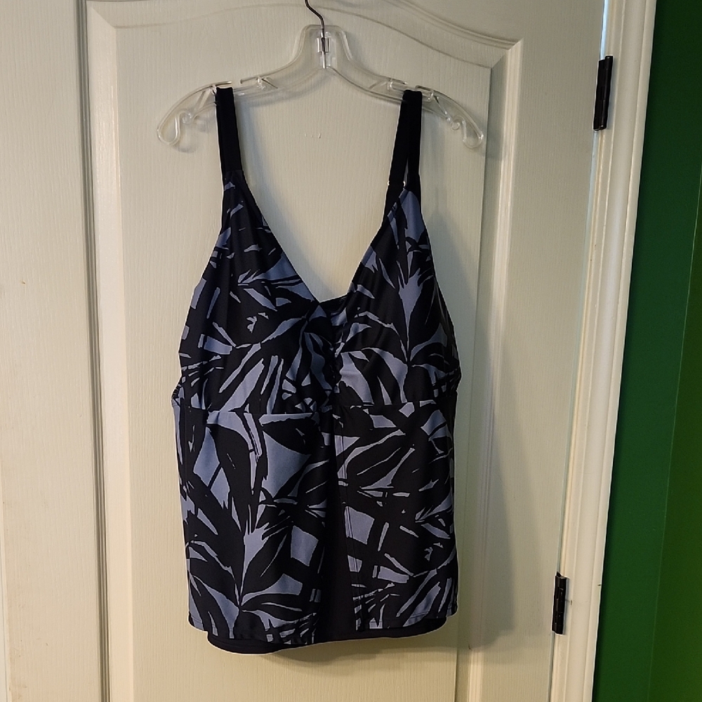 AVA & VIV FLORAL TANKINI TOP